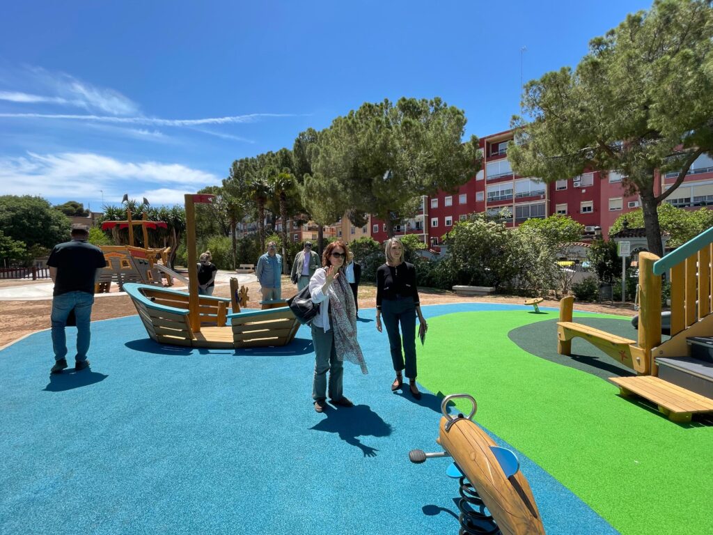 Valencia renueva sus juegos infantiles en el Parque de Benicalap con una restauración integral 5 WhatsApp Image 2025 05 21 at 13.52.23