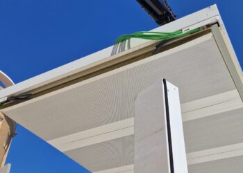 Comienza la instalación de aulas prefabricadas en el CEIP Orba de Alfafar muy dañado por la riada 8 Comienza la instalación de aulas prefabricadas en el CEIP Orba de Alfafar muy dañado por la riada