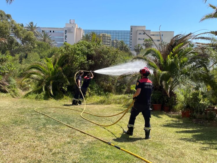 Devesa aplica escudo forestal con retardante contra incendios