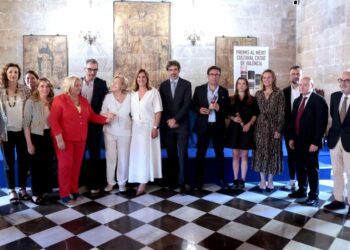 Instrumentalisació política dels Premis al Mèrit Cultural i l’oblit als escritors en llengua valenciana