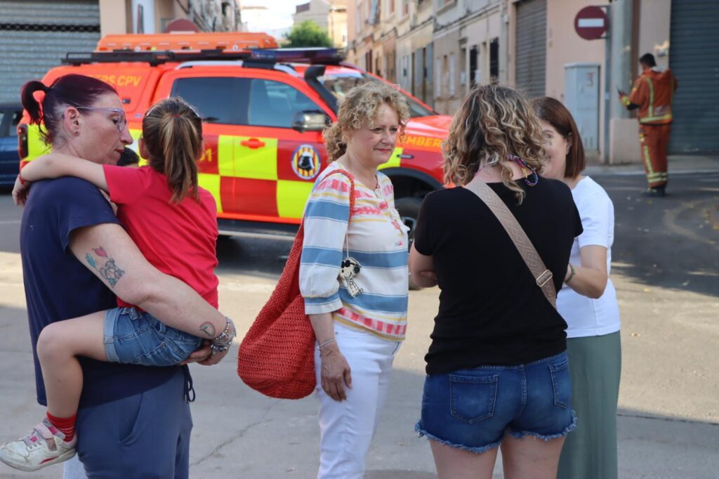 Un vehículo circulando por Torrent se prende fuego con sus ocupantes dentro circulando 3 WhatsApp Image 2025 05 31 at 19.52.151