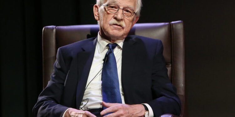 Antonio Escohotado, el primer espanyol de "la generació dels incorrectes" 1 Antonio Escohotado, el primer espanyol de "la generació dels incorrectes"