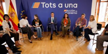 Pedro Sánchez,la visita más tardía a las víctimas de la DANA en Valencia entre lágrimas y reproches