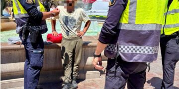 Detenido un hombre por apuñalar en el cuello a una turista italiana en pleno centro de Valencia