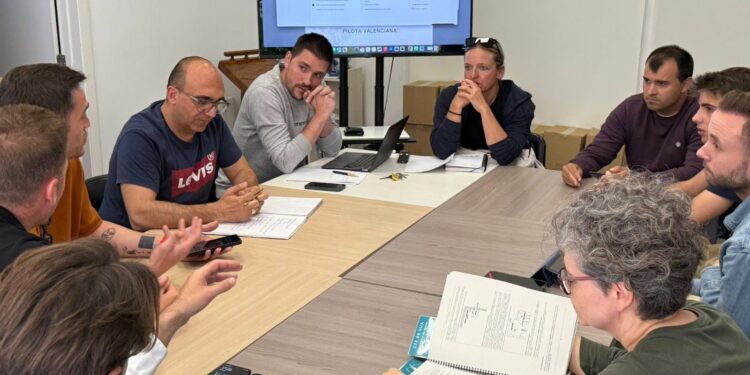 COCEMFE CV reivindica trinquets accesibles para una pilota valenciana inclusiva