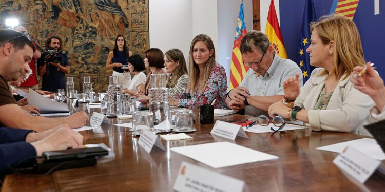 Víctimas de la DANA exigen infraestructuras seguras al Gobierno 1 Víctimas de la DANA exigen infraestructuras seguras al Gobierno