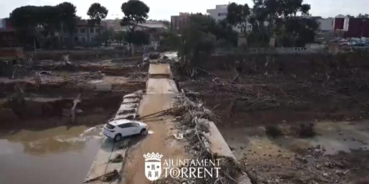 La DANA, los barrancos invisibles y la retirada triunfal: Crónica de una tragedia anunciada (y desatendida)