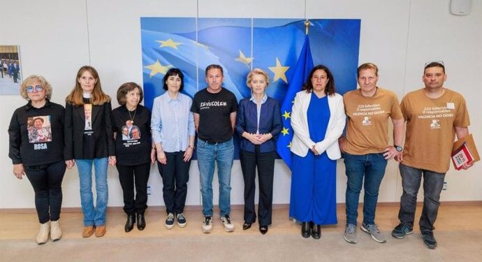 Von der Leyen escucha a las víctimas de la DANA en Bruselas y promete supervisar la reconstrucción en Valencia 1 Von der Leyen escucha a las víctimas de la DANA en Bruselas y promete supervisar la reconstrucción en Valencia