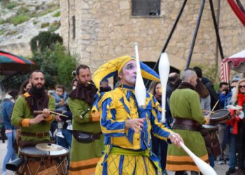 El Castillo de Santa Bárbara viaja a la Edad Media el fin de semana con música y espectáculos