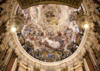 Las obras de restauración de la cúpula de la Basílica de la Mare de Deu dels Desamparats se reactivan en diciembre 18 Las obras de restauración de la cúpula de la Basílica de la Mare de Deu dels Desamparats se reactivan en diciembre