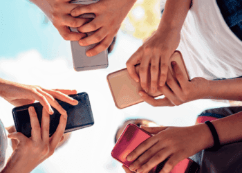 Problemas de cobertura móvil en localidades turísticas de Perelló, Mareny y Cullera