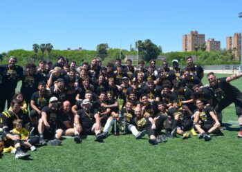 Fútbol americano: Valéncia Firebats arrasa en la final de la liga de LNFA 2 y consigue el ascenso a primera
