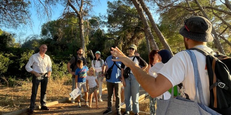 Devesa-Albufera ofrece paseos en barca al atardecer en el marco de la Feria de Julio de Valencia 1 Devesa-Albufera ofrece paseos en barca al atardecer en el marco de la Feria de Julio de Valencia
