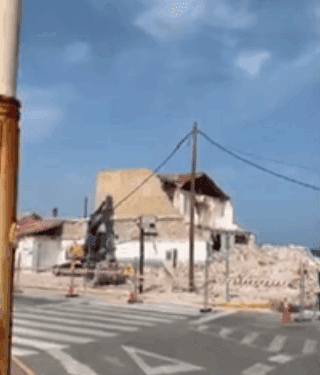 La erosión arrastra a los tribunales a los vecinos de la playa de Babilonia en Guardamar: la lucha por salvar un siglo de historia 1 La erosión arrastra a los tribunales a los vecinos de la playa de Babilonia en Guardamar: la lucha por salvar un siglo de historia