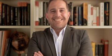 Así llega ‘Grial’, el fenómeno literario que corona a Jesús M. Sánchez como el Dan Brown patrio
