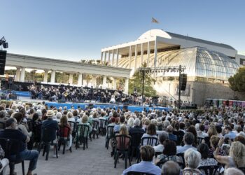 La Banda Municipal y un sexteto de tango inician en los Jardines del Palau el 28 Festival de Jazz