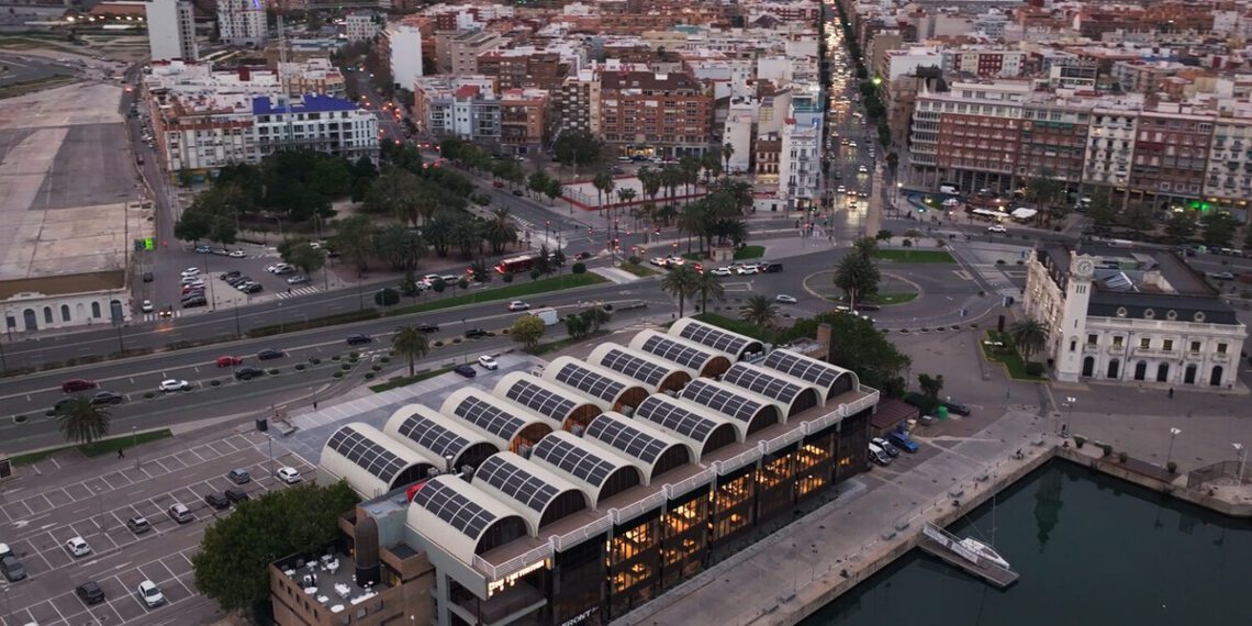 IBM regresa a Valencia con un nuevo centro de ventas digitales para Europa, Oriente Medio y África