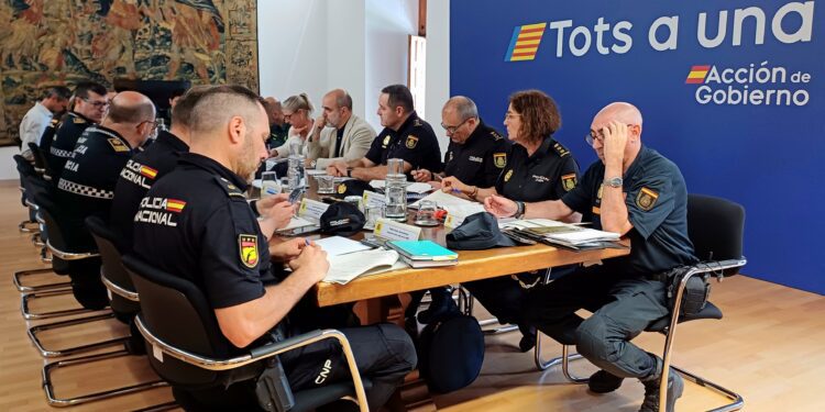 800 agentes de Policía y Guardia Civil para la seguridad en las playas de Valencia en la Noche de San Juan 1 800 agentes de Policía y Guardia Civil para la seguridad en las playas de Valencia en la Noche de San Juan
