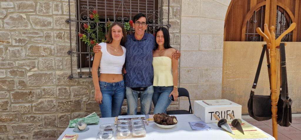 Barracas celebra su XVIII Feria con una apuesta firme por las tradiciones rurales, la vivienda social y el futuro del mundo rural 20 20250614 125738