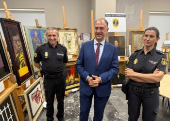La Policía de la Generalitat interviene 41 obras falsas de pintores como Warhol, Sorolla, Dalí, Madrazo o Zuloaga que se pretendían subastar por 1,2 millones de euros