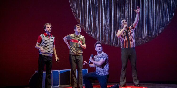 El Institut Valencià de Cultura impulsa el sector escénico valenciano a través del proyecto 'Gira Escena Premiada' 1 El Institut Valencià de Cultura impulsa el sector escénico valenciano a través del proyecto 'Gira Escena Premiada'