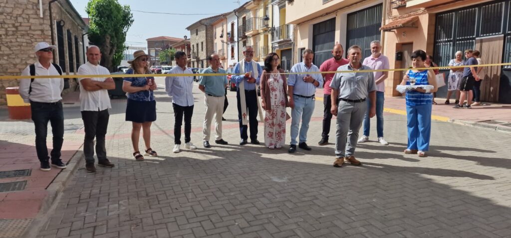 Barracas celebra su XVIII Feria con una apuesta firme por las tradiciones rurales, la vivienda social y el futuro del mundo rural 6 Barracas celebra su XVIII Feria 20250614 104300 Mediana 1