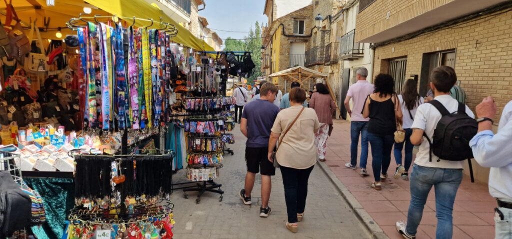 Barracas celebra su XVIII Feria con una apuesta firme por las tradiciones rurales, la vivienda social y el futuro del mundo rural 15 Barracas celebra su XVIII Feria 20250614 104300 Mediana 10