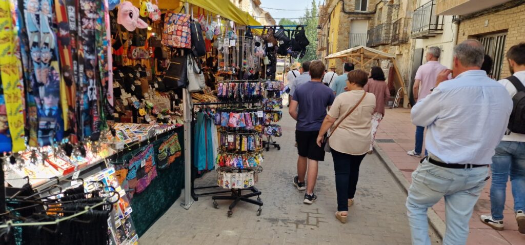 Barracas celebra su XVIII Feria con una apuesta firme por las tradiciones rurales, la vivienda social y el futuro del mundo rural 16 Barracas celebra su XVIII Feria 20250614 104300 Mediana 11