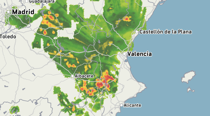 Reventones cálidos, rayos y fuertes tormentas muy localizadas avanzan en el interior de la CV 1 Reventones cálidos, rayos y fuertes tormentas muy localizadas avanzan en el interior de la CV