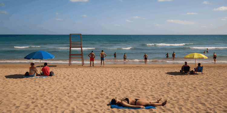 Fallece una mujer ahogada en la playa Norte de Gandía 1 Fallece una mujer ahogada en la playa Norte de Gandía