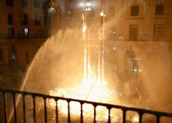 Alicante despide sus Hogueras de récord con la cremà 10 Alicante despide sus Hogueras de récord con la cremà