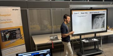 Vithas Valencia 9 de Octubre aplica la cirugía de prótesis hombro con planificación preoperatoria en TAC 3D