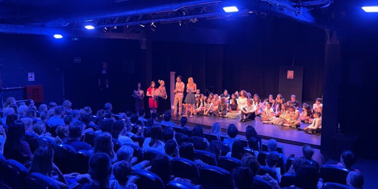 Fin de curso con ritmo solidario a favor de los alumnos de Catarroja afectados por la DANA