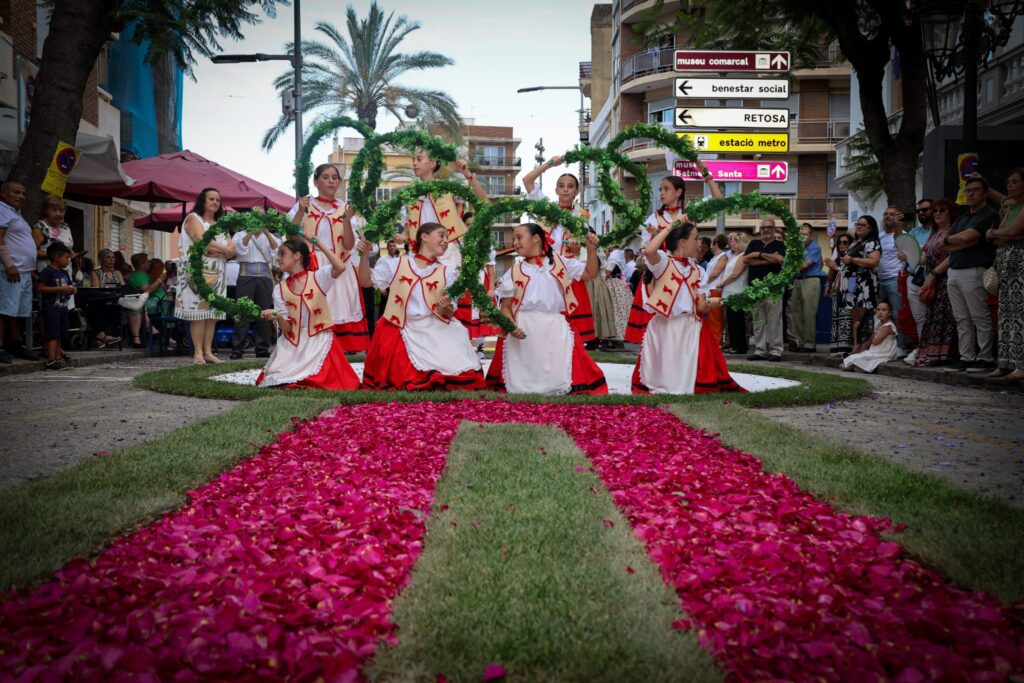 Corpus caluroso y multitudinario en Torrent 2 Imagen de WhatsApp 2025 06 23 a las 09.18.39 3c609035