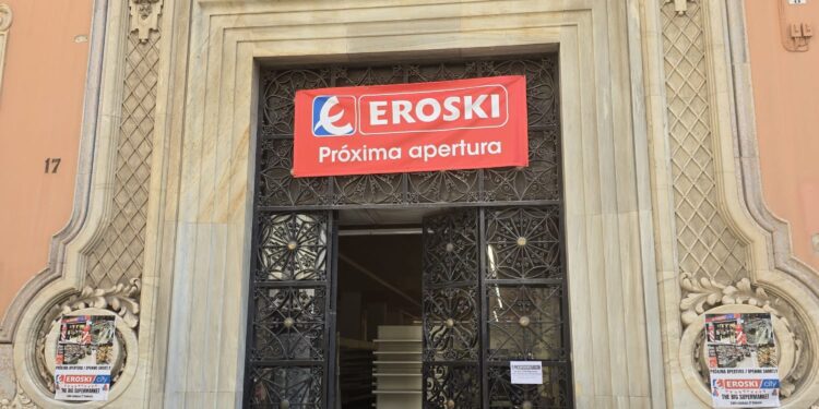 Catalá acorrala al Mercado Central