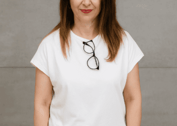 De militante a mártir mediática: Leire Díez, el libro, los audios y el circo que no cesa