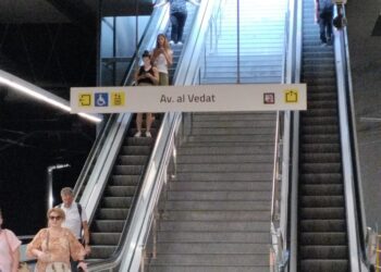 Día histórico, así ha reabierto el Metro en las estaciones afectadas por la DANA