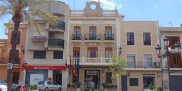 Tensión entre PP y VOX en l’Alcúdia de Crespins: expulsan al diputado Sergio Pastor de la procesión de San Onofre