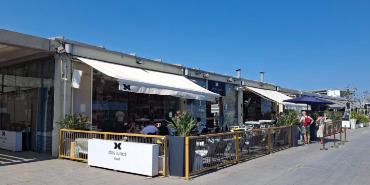 Mazón anuncia 30 millones en ayudas para hostelería, comercio y mercados afectados por la DANA en la Comunitat Valenciana 1 El ayuntamiento comunica al juzgado la anulación de la orden de cierre de los restaurantes de la Marina