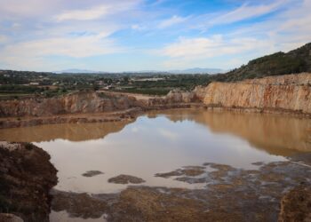 Torrent reactiva el Consell de Participació de Serra Perenchisa y decide convertir la antigua cantera en un paraje de laminación de riadas 5 Torrent reactiva el Consell de Participació de Serra Perenchisa y decide convertir la antigua cantera en un paraje de laminación de riadas