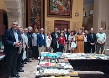 La Real Acadèmia de Cultura Valenciana refuerza su compromiso con los académicos correspondientes y cronistas oficiales