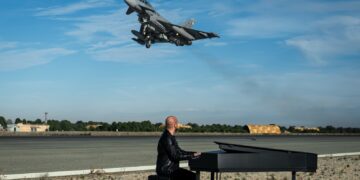 El Palau de la Música acoge el estreno del himno del Ejército del Aire y el Espacio y de la película “AER”  