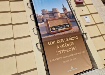 Una exposición y un podcast rememoran los 100 años de radio en Valencia