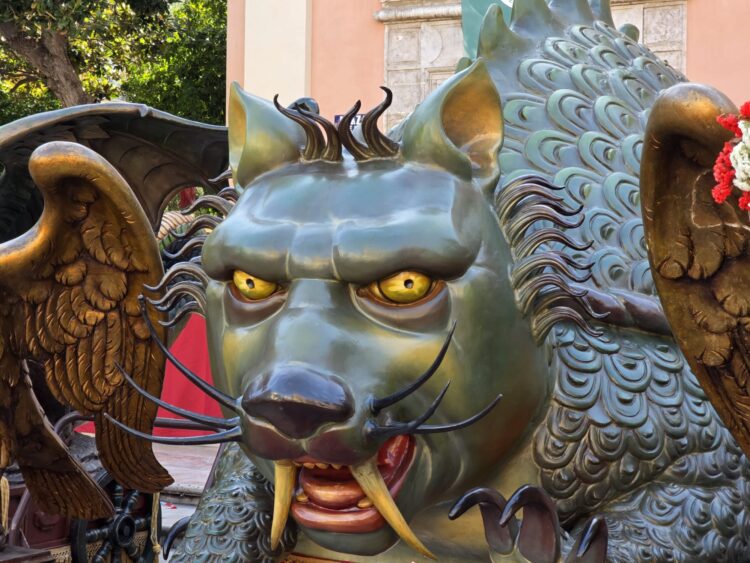 Las Rocas y el bestiario, atracción turística, a pesar de la depauperada exhibición