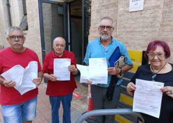 La Asociación vecinal de Benimaclet presenta casi 3.000 firmas apoyando sus alegaciones al PAI de Benimaclet 5 La Asociación vecinal de Benimaclet presenta casi 3.000 firmas apoyando sus alegaciones al PAI de Benimaclet