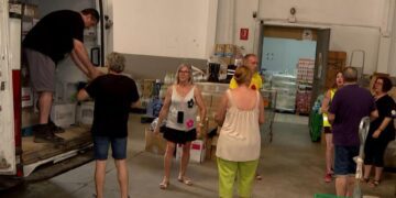 Damnificados por la DANA de Valencia acuden a ayudar a las víctimas de las inundaciones de Aragón: “Ellos vinieron antes a socorrernos”
