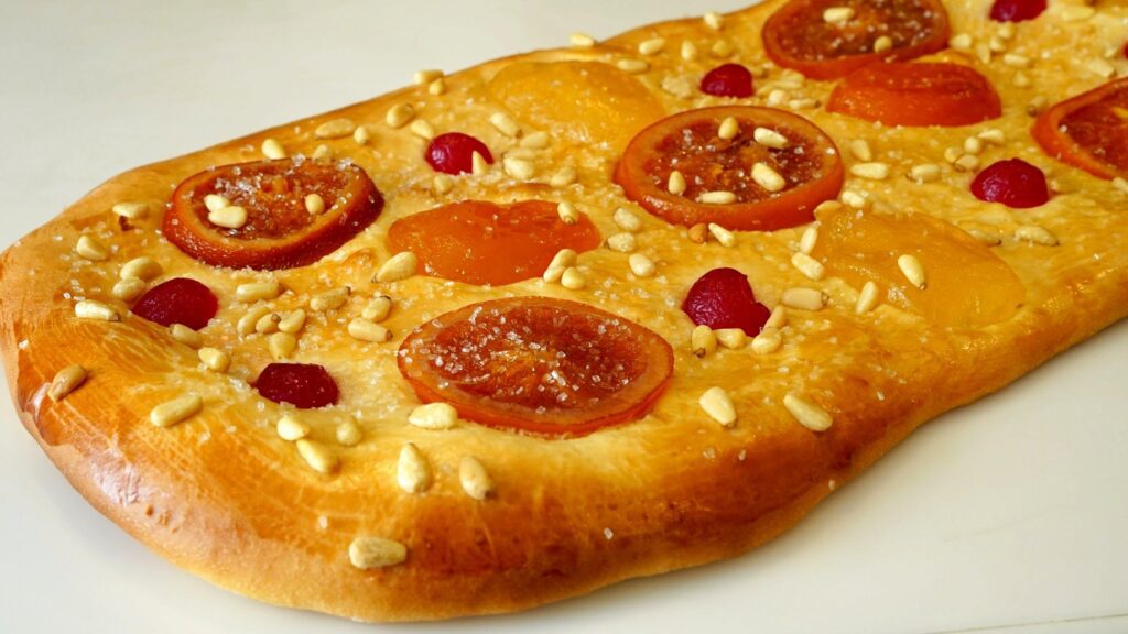 Formación y degustación de Cocas de Sant Joan en Valencia con el Gremio de Panaderos 2 coca de sant joan 1749122101