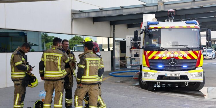 Un maltratador, el presunto autor del incendio en el Hospital de la Fe