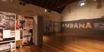 ANDANA’: La exposición gratuita que rescata la memoria fotográfica de la DANA en Valencia