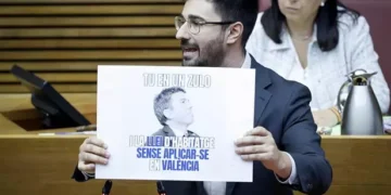 El PSPV acusa a Mazón de “liquidar” el parque público de vivienda en solo dos años